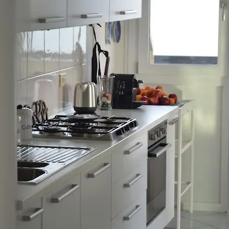 * Luxury Penthouse * Facing The Sea Wifi + Park