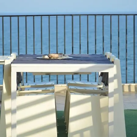 * Luxury Penthouse * Facing The Sea Wifi + Park * Лидо-ди-Езоло