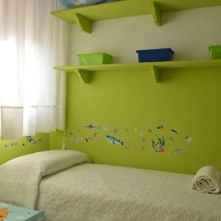 * Luxury Penthouse * Facing The Sea Wifi + Park Апартаменты *
