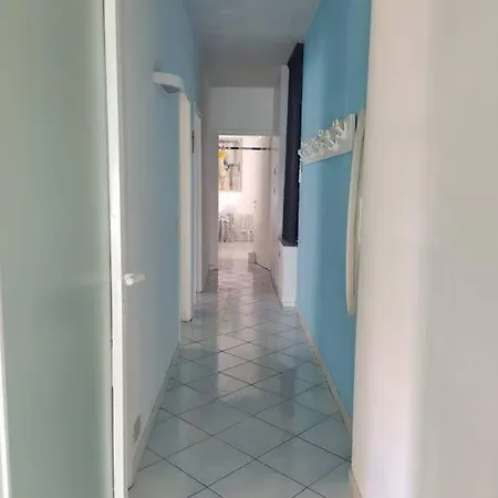 * Luxury Penthouse * Facing The Sea Wifi + Park شقة ليدو دي يسولو