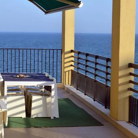 * Luxury Penthouse * Facing The Sea Wifi + Park *